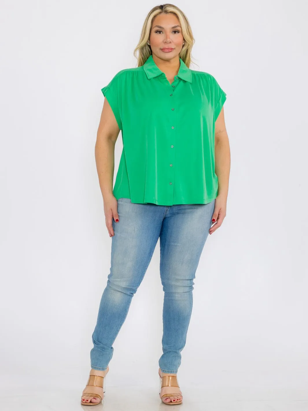 PLUS SIZE SHORT BUTTON UP BLOUSE TOP