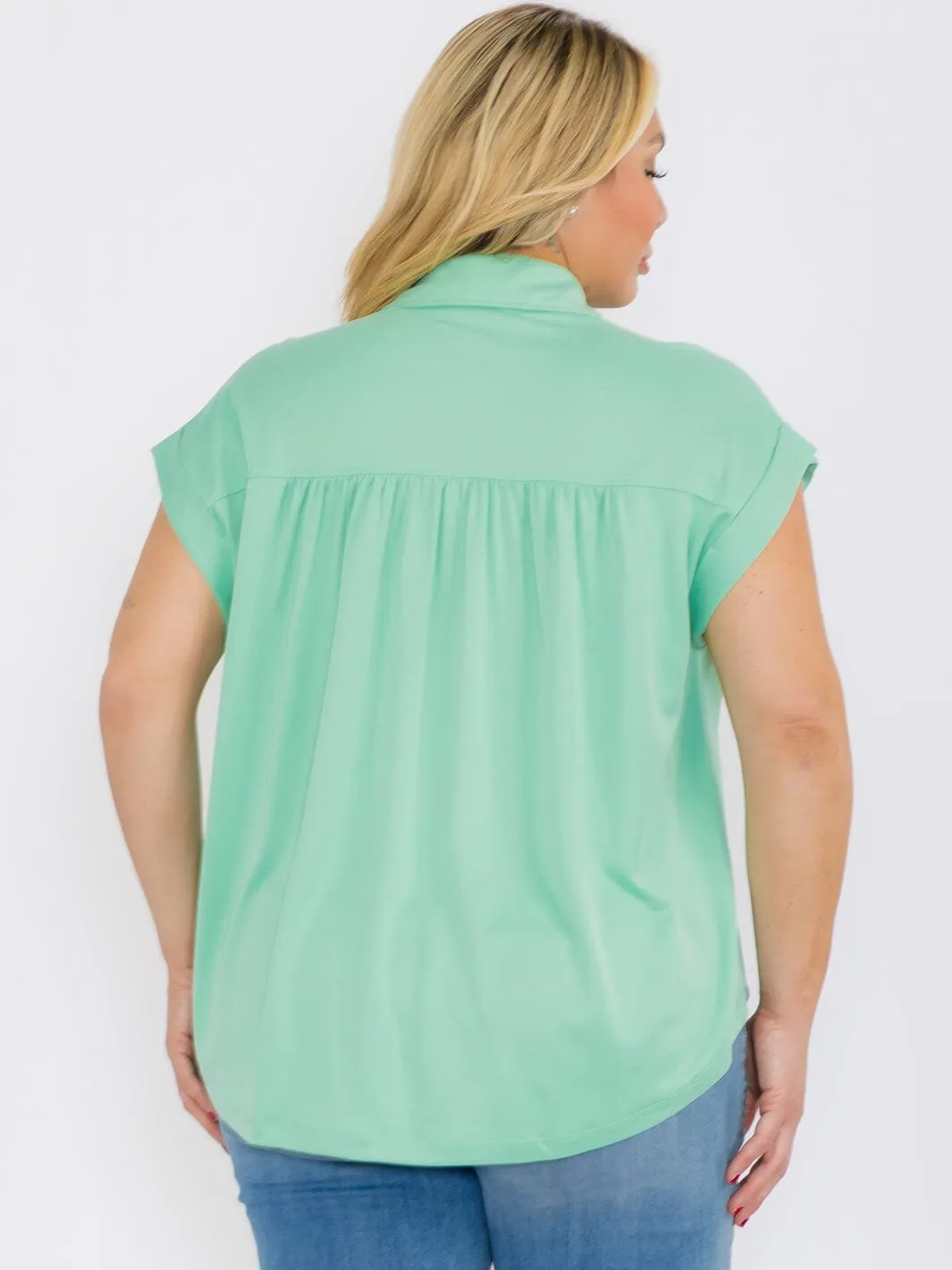 PLUS SIZE SHORT BUTTON UP BLOUSE TOP