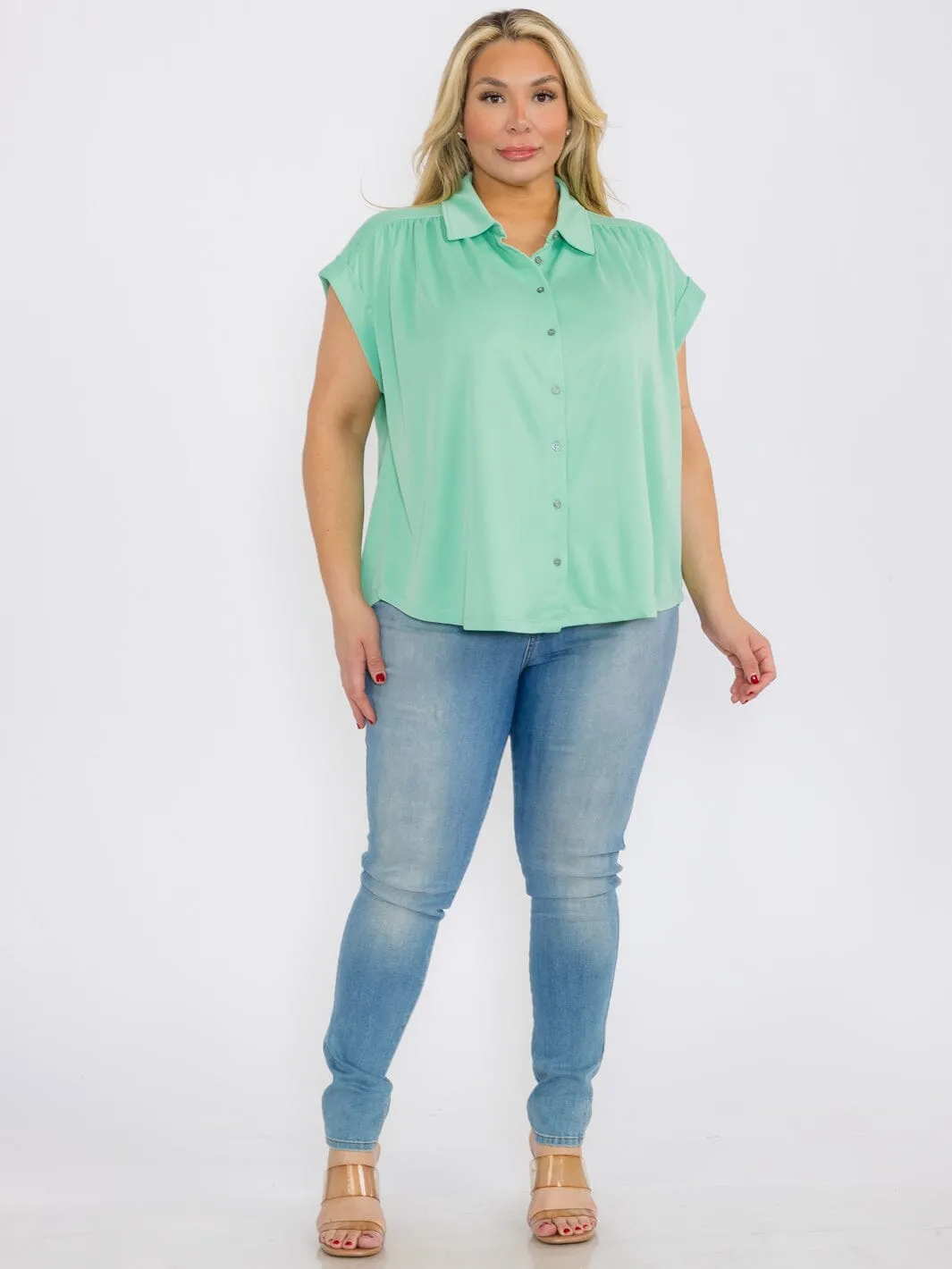 PLUS SIZE SHORT BUTTON UP BLOUSE TOP