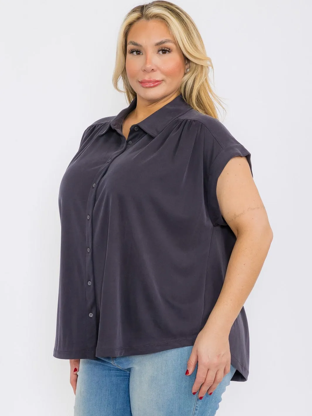 PLUS SIZE SHORT BUTTON UP BLOUSE TOP