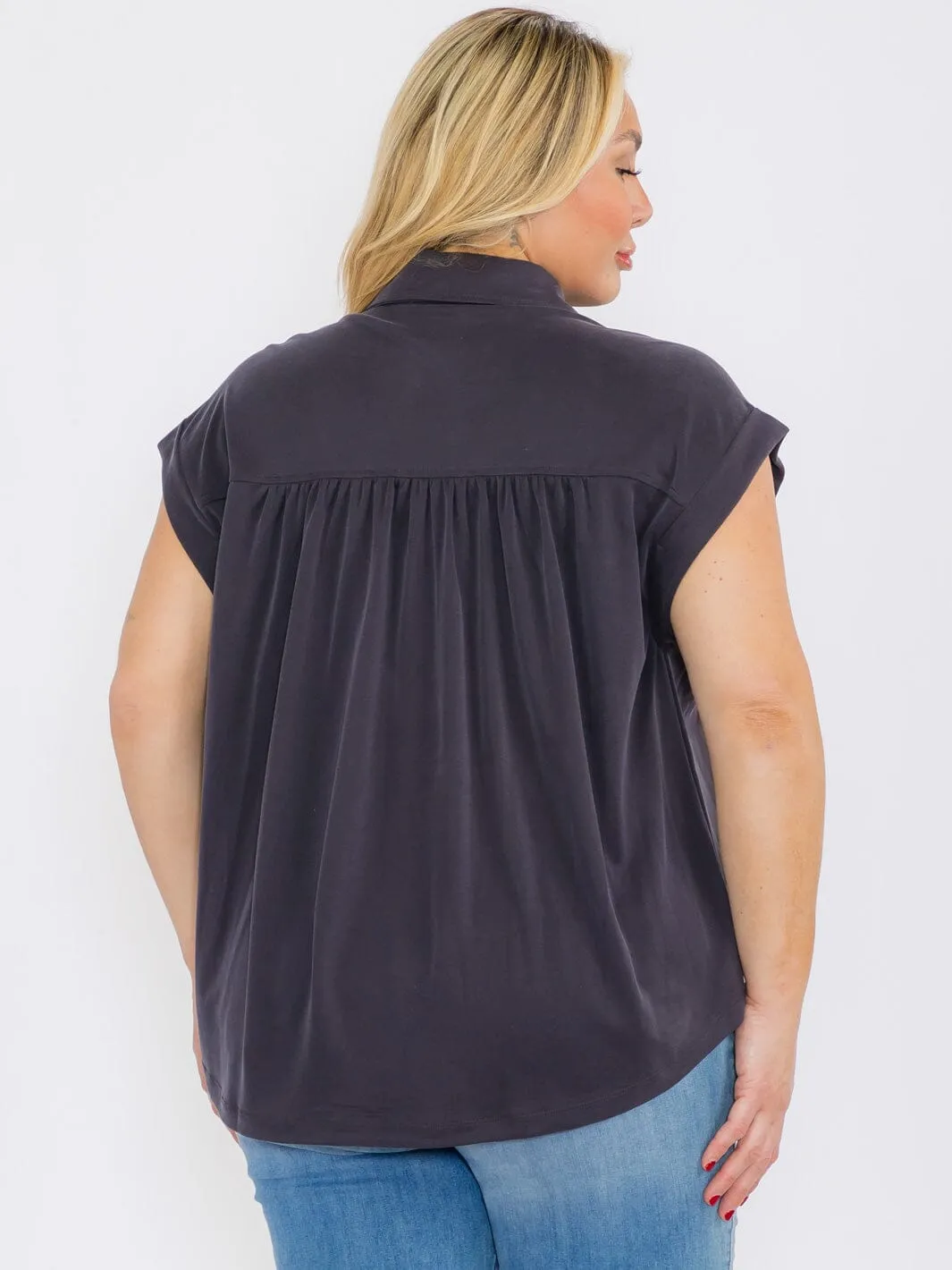 PLUS SIZE SHORT BUTTON UP BLOUSE TOP