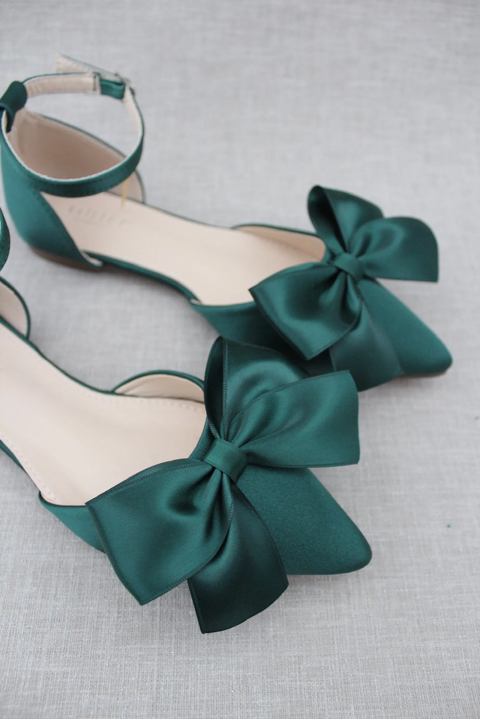 Pointy Toe Flats with Front Satin Bow