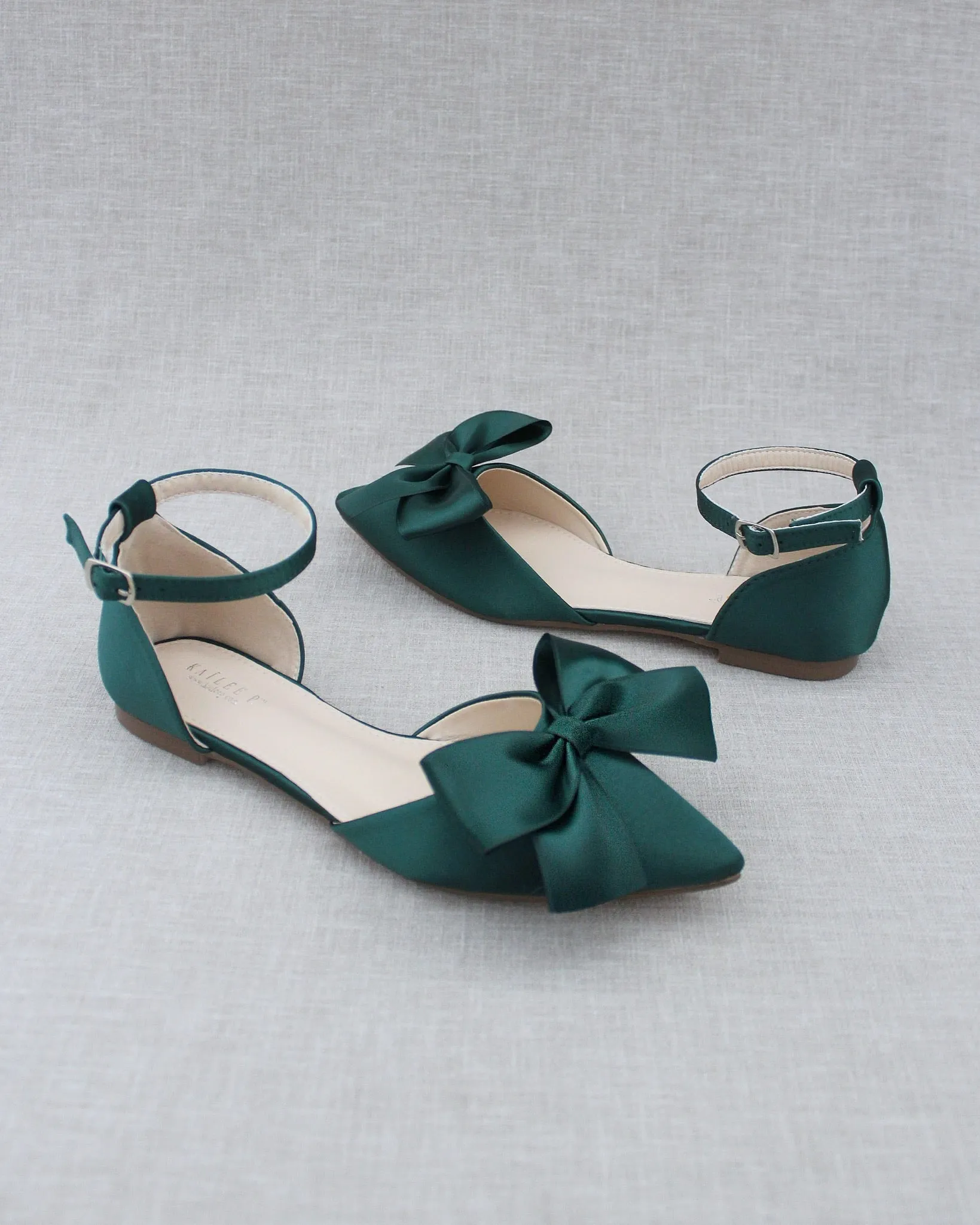Pointy Toe Flats with Front Satin Bow