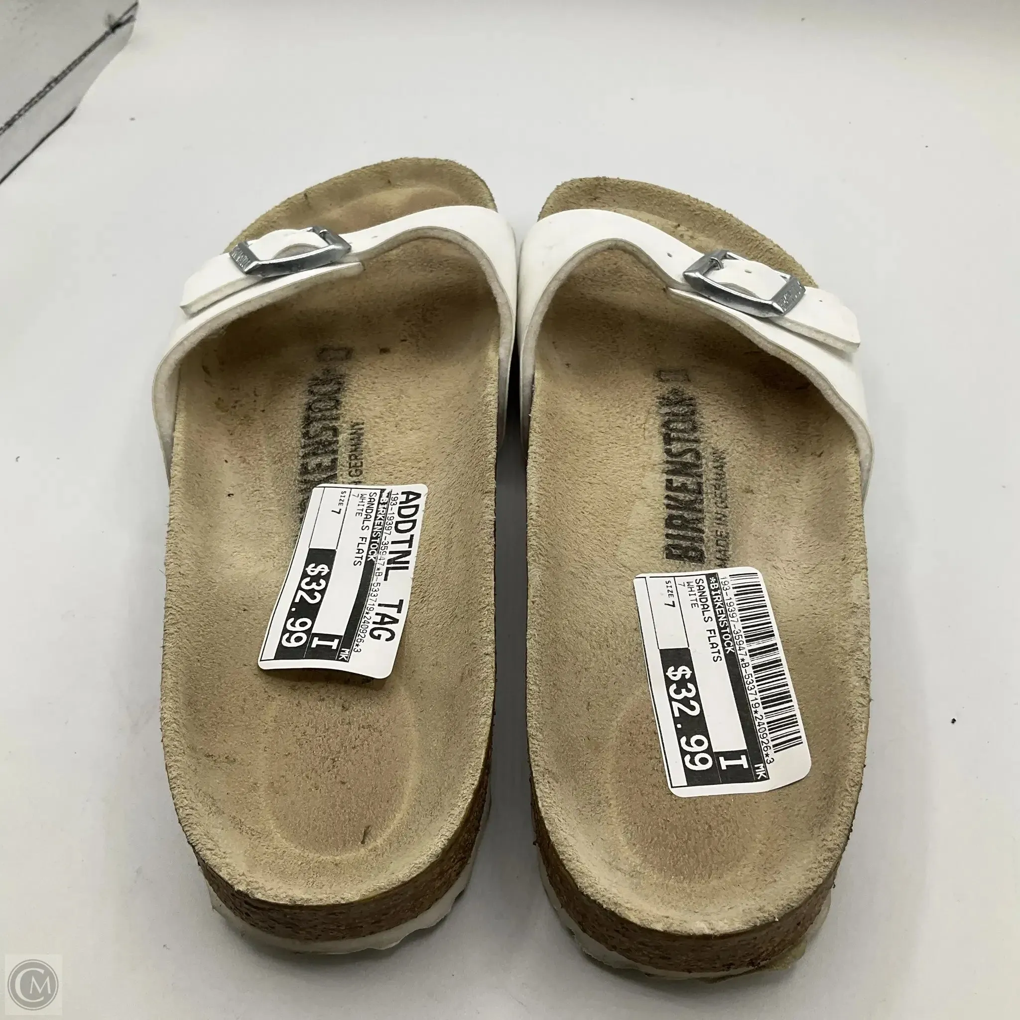 Sandals Flats By Birkenstock In White, Size: 7