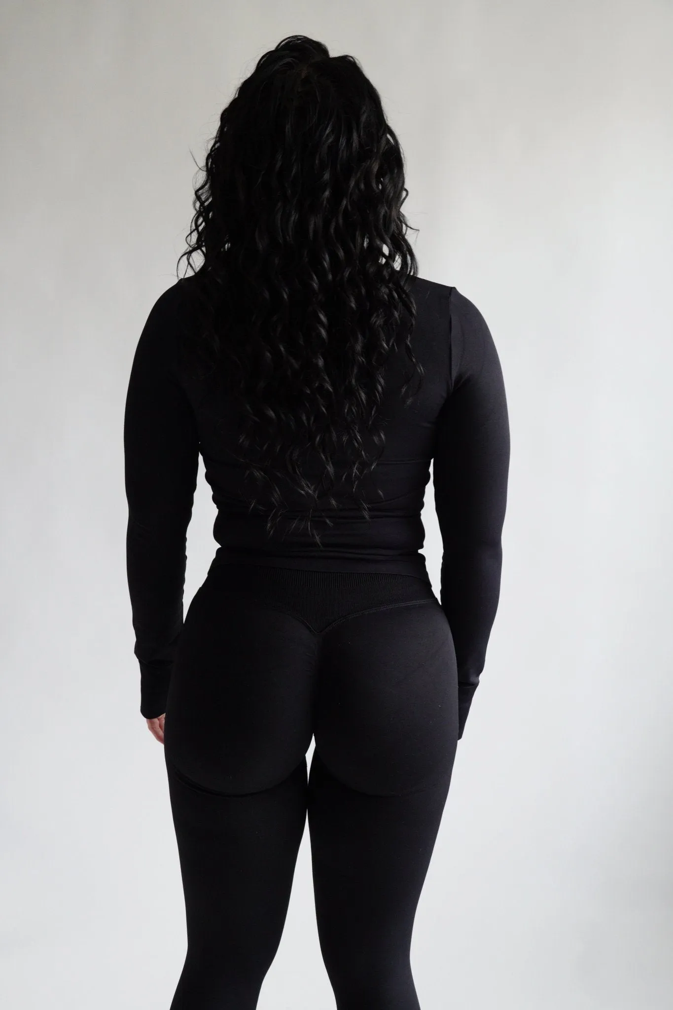 SCULPTED FIT JACKET | BLACK