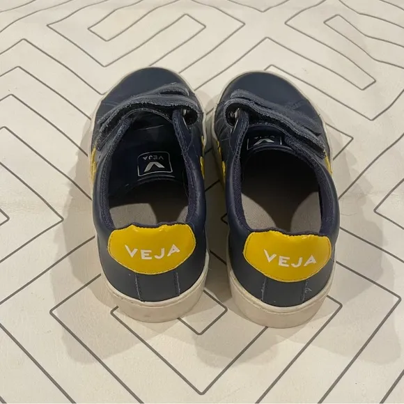 Veja Double Velcro Strap Sneakers