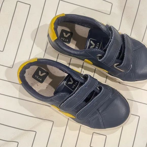 Veja Double Velcro Strap Sneakers