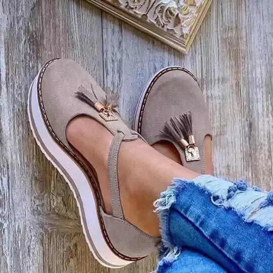 Vella™ - Tassel Platform Flats