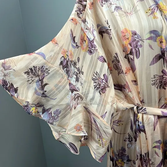 Victorias Secret Peach Floral Ruffle Short Crinkle Kimono Robe Belted Sz XL/XXL