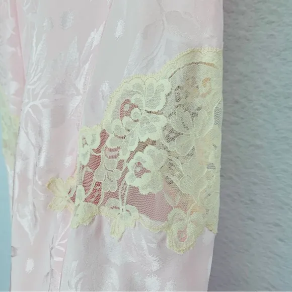 Victoria's Secret Sleepwear Women Medium Pink Ivory Robe NegligeeGold Label Vint