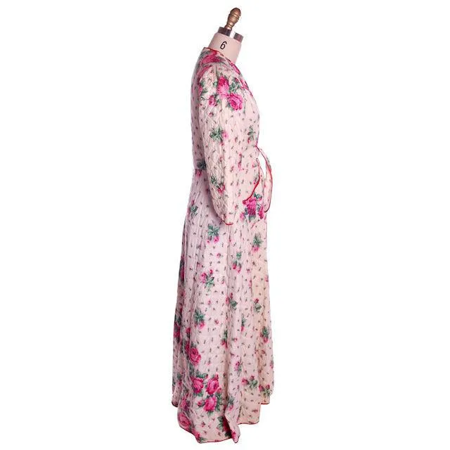 Vintage Quilted Cotton Robe Super 1940s Red/Pink Roses Border  36-30-49
