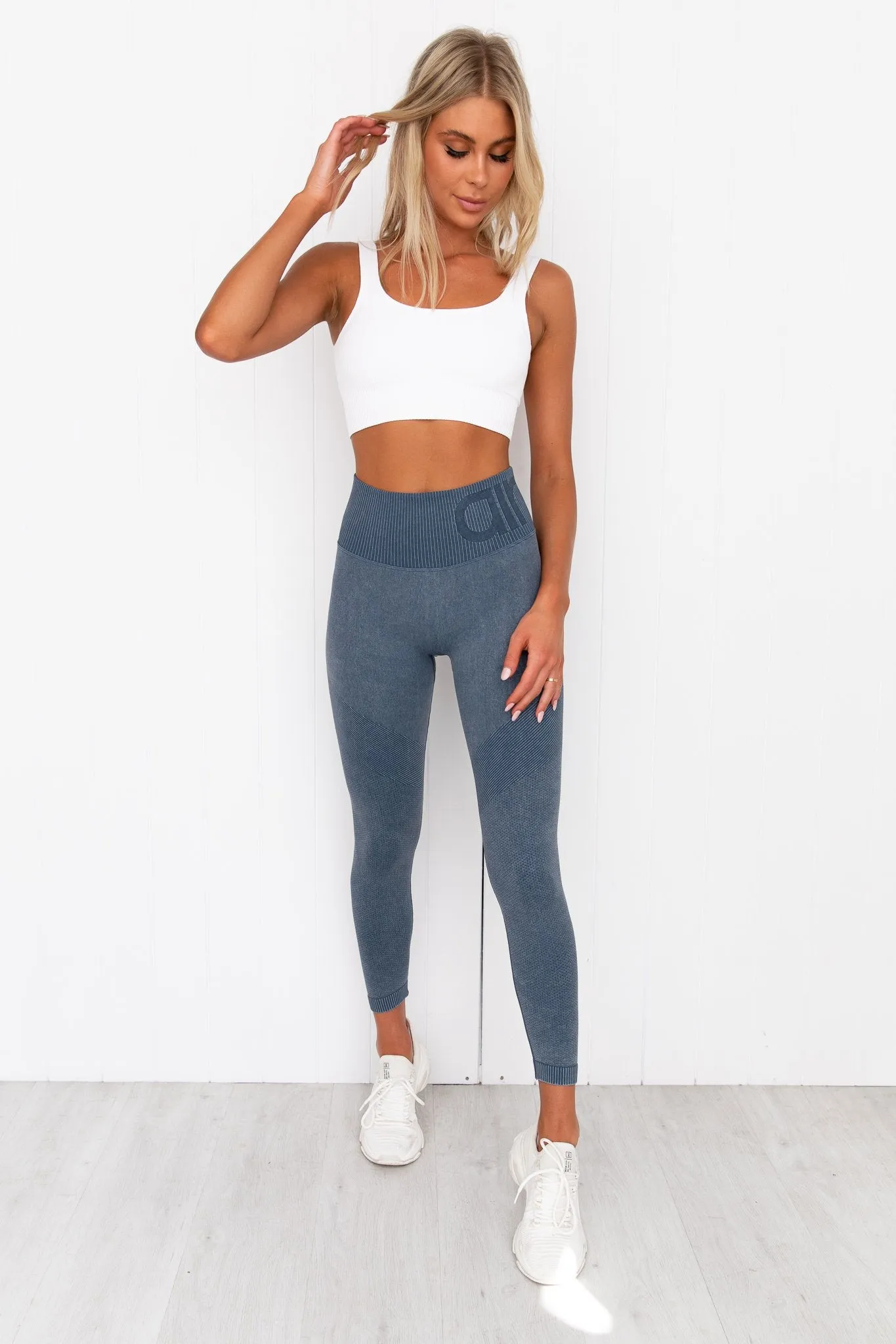 White Ribbed Seamless Bra