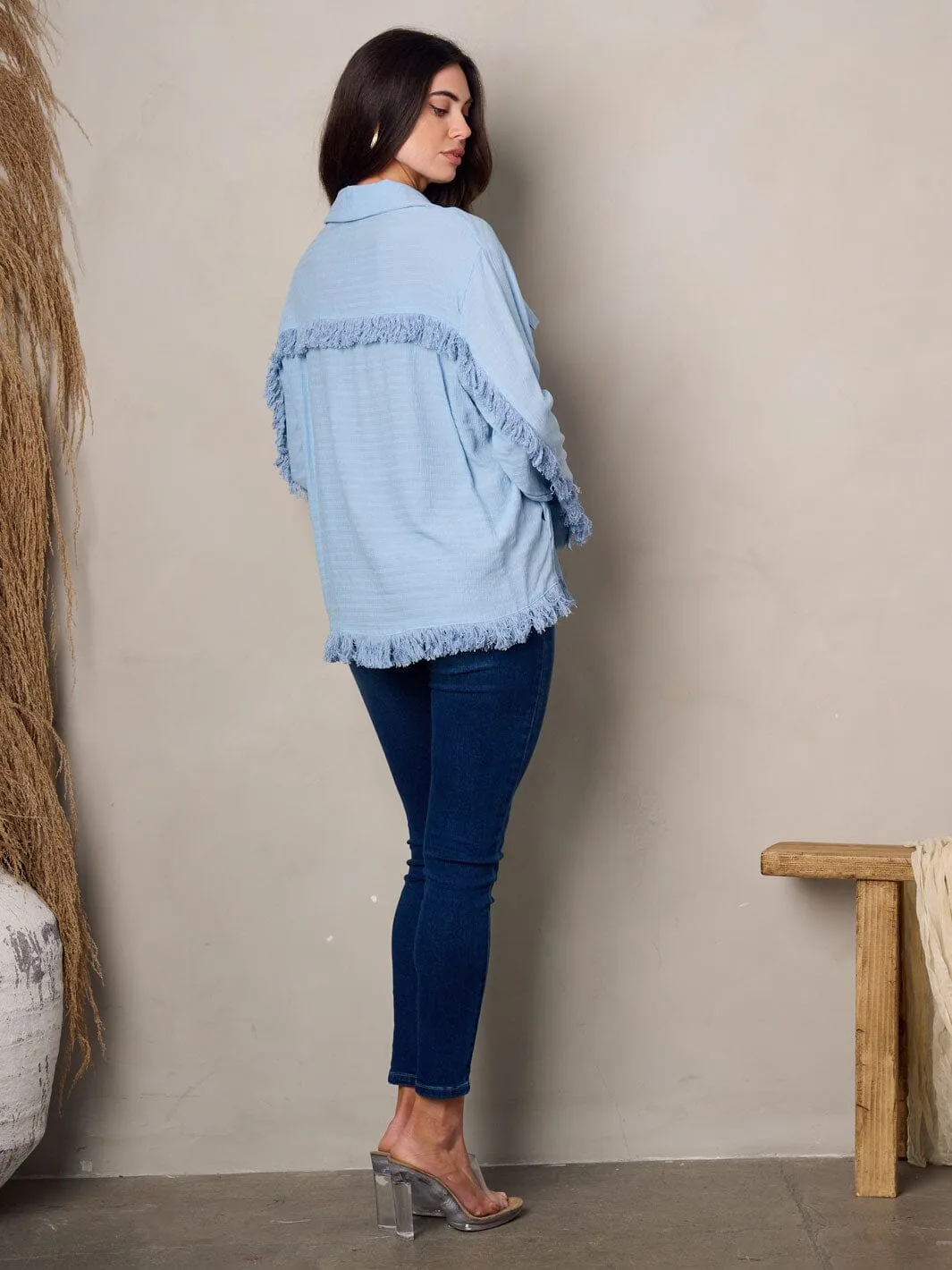 WOMEN'S LONG SLEEVE BUTTON UP RAW BOTTOM HEM TOP