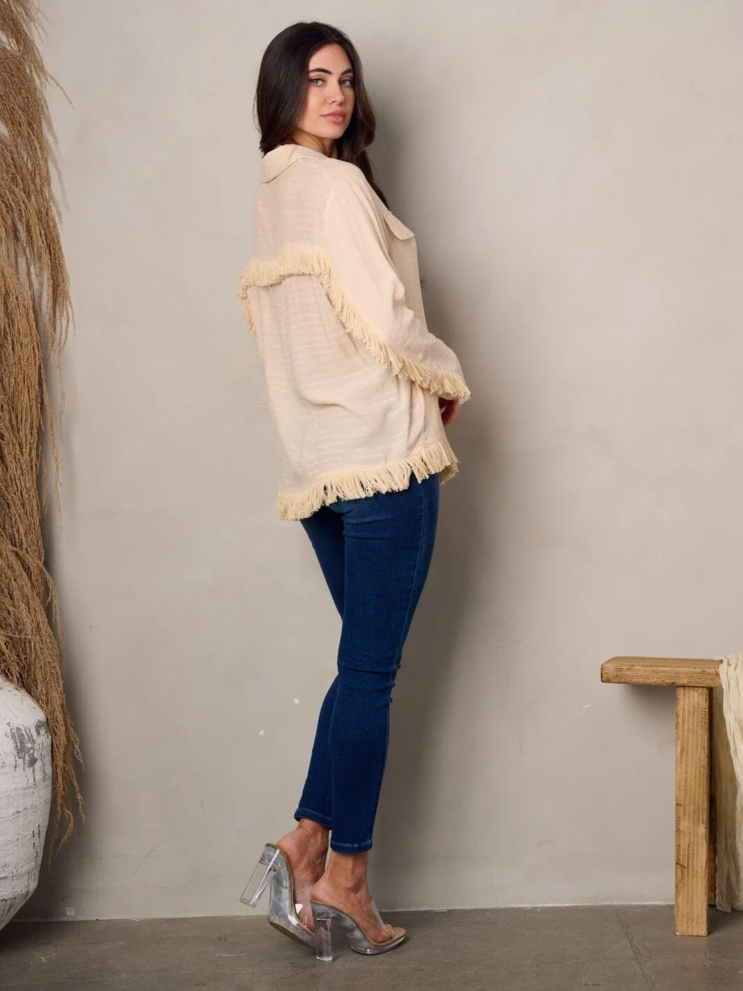 WOMEN'S LONG SLEEVE BUTTON UP RAW BOTTOM HEM TOP