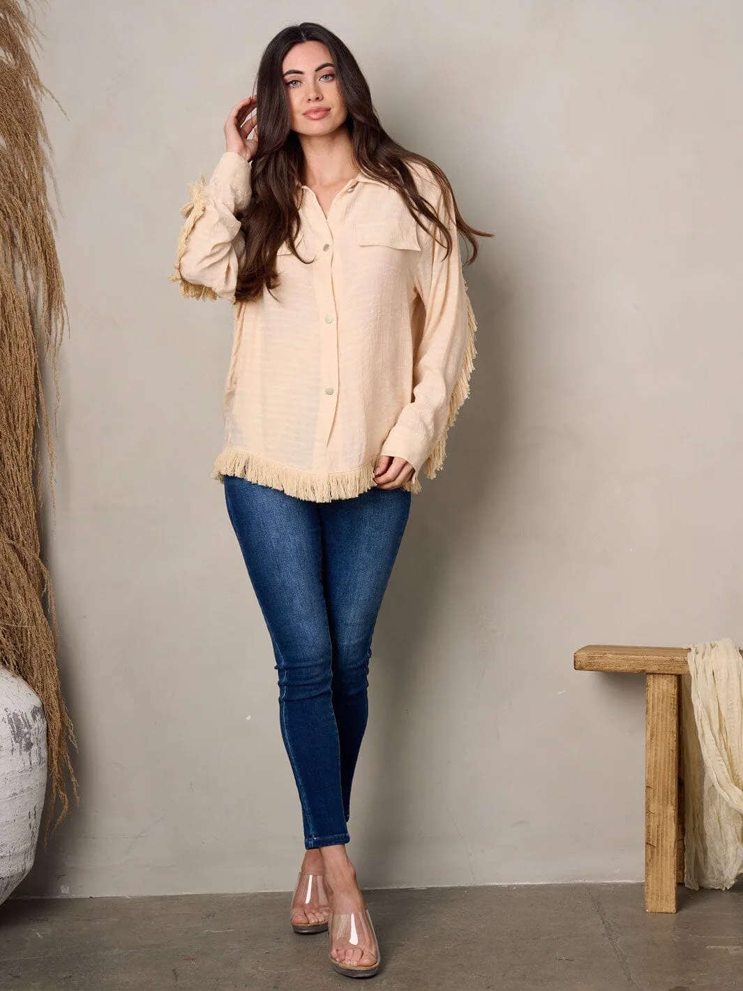 WOMEN'S LONG SLEEVE BUTTON UP RAW BOTTOM HEM TOP