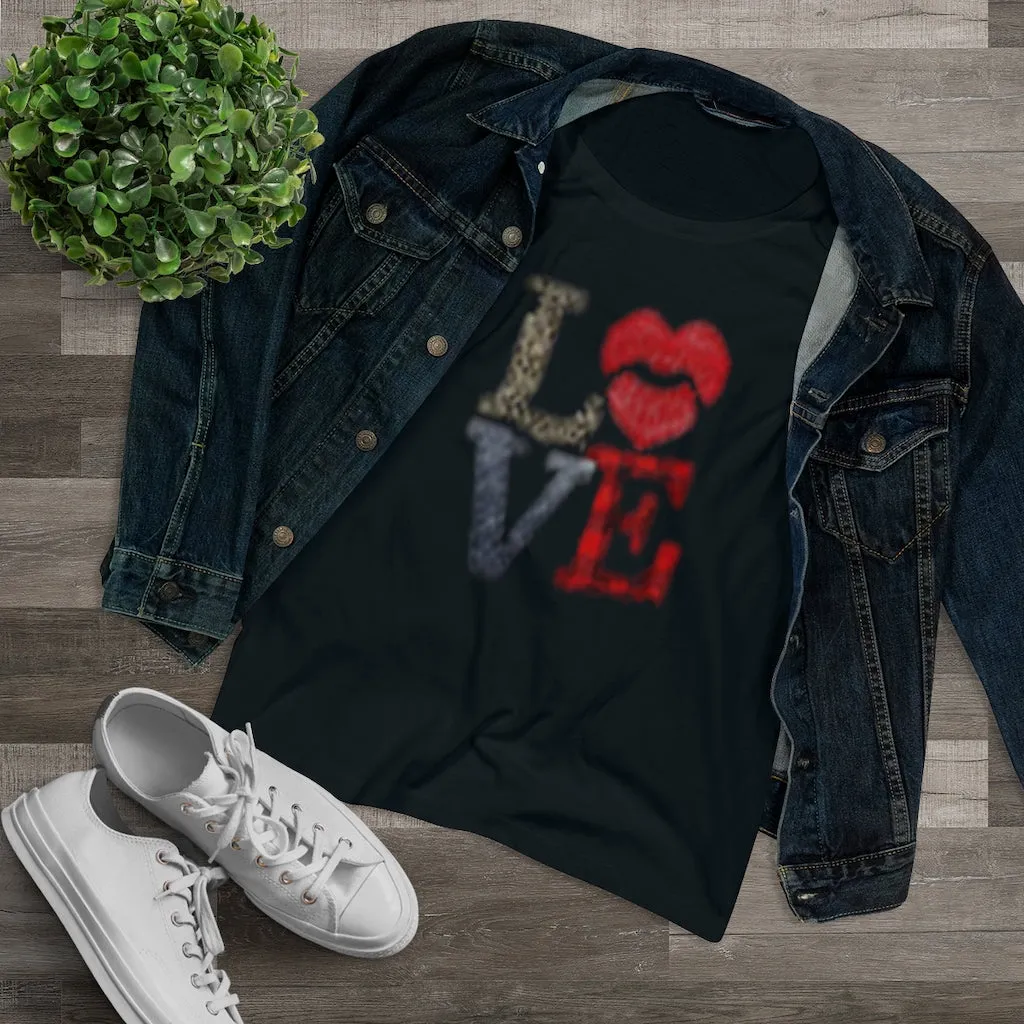 Women's Lover T-shirt, Valentine's day tee, Love t-shirt, Heart T-shirts, lips T-shirt