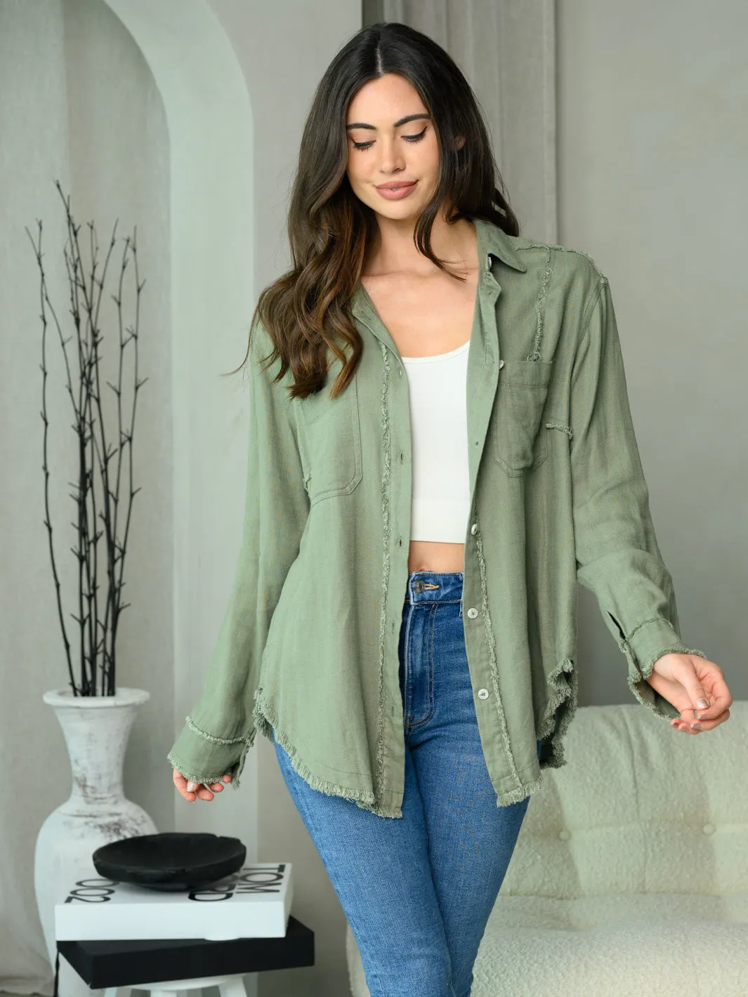 WOMEN'S OVERSIZED LONG SLEEVE BUTTON UP TOP
