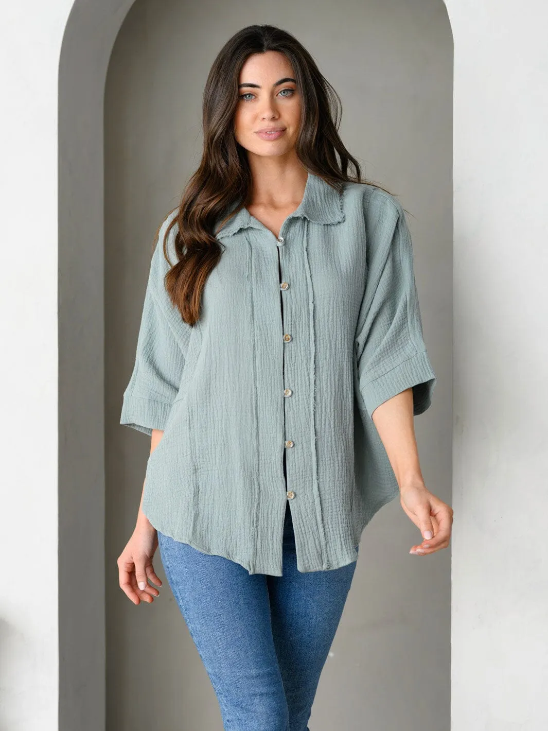 WOMEN'S SHORT SLEEVE BUTTON UP LOOSE FIT TOP