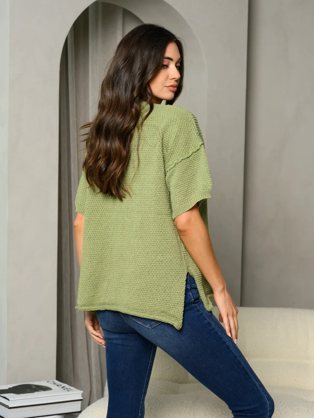 WOMEN'S SHORT SLEEVE BUTTONS CLOSURE TOP