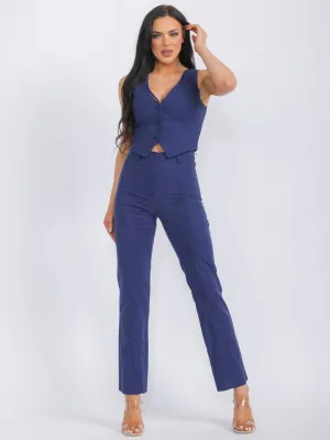 WOMEN'S SLEEVELESS V-BECK BUTTON CLOSURE TOP