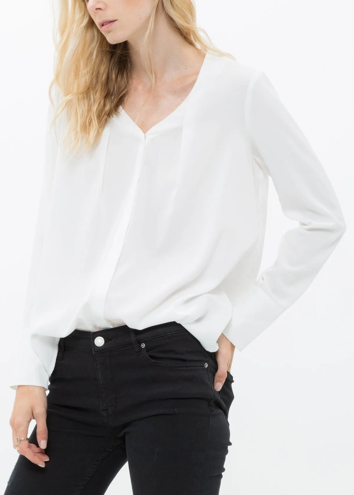 Women's V-neck Basic Blouse