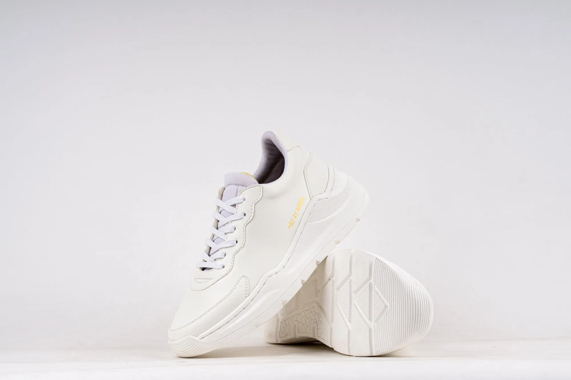 ZEUS | TRIPLE WHITE | UNISEX